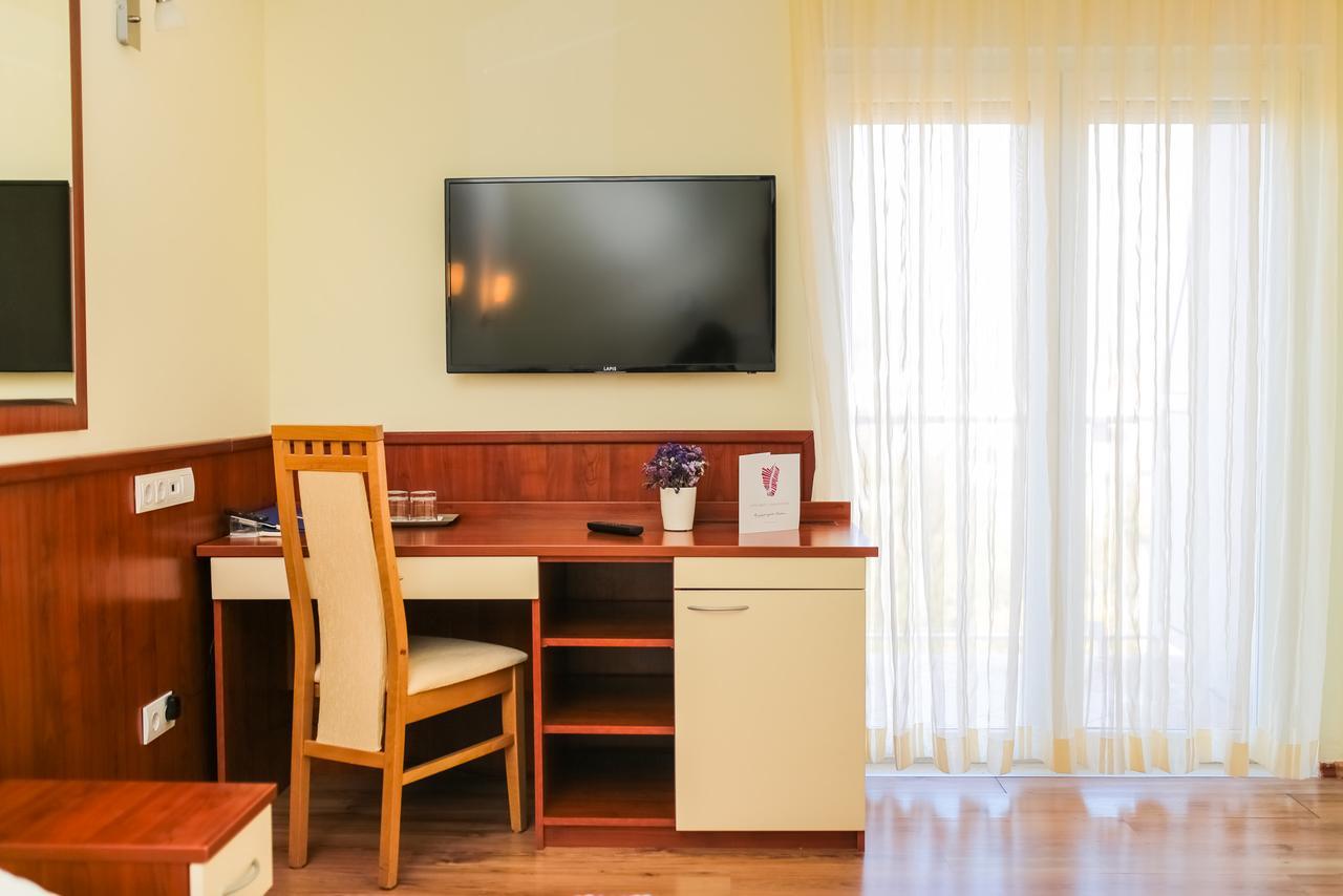 Hotel Merlot Opuzen  외부 사진