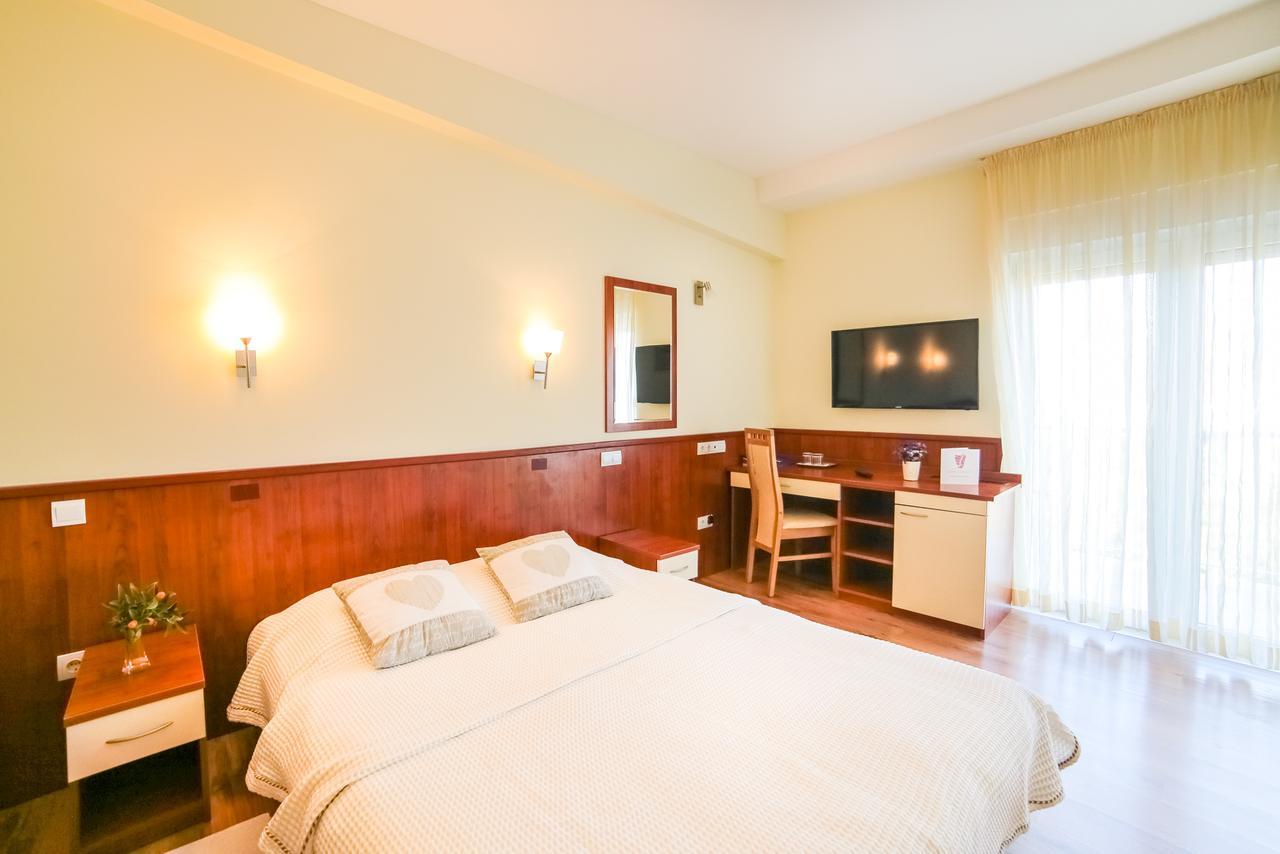 Hotel Merlot Opuzen  외부 사진
