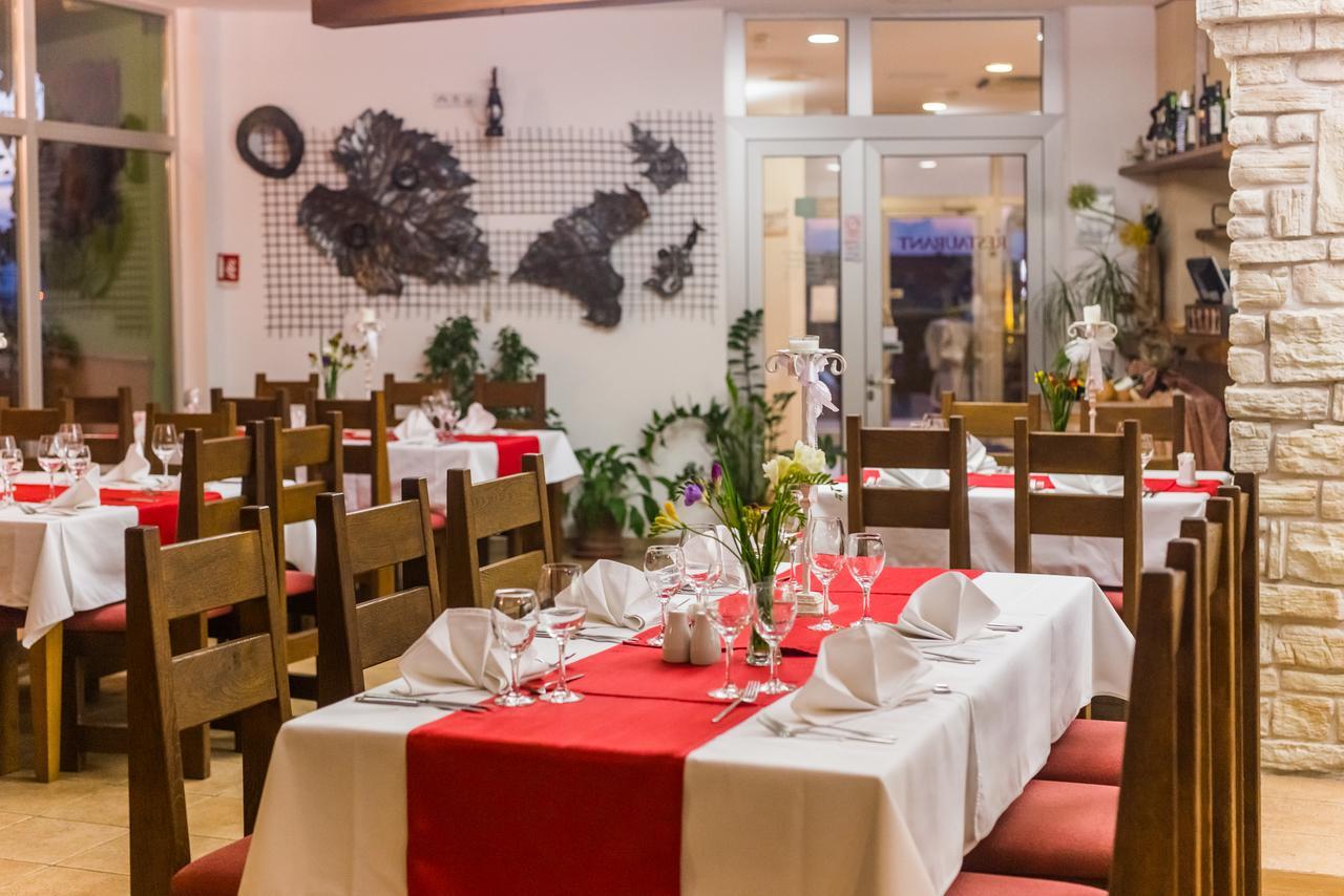 Hotel Merlot Opuzen  외부 사진