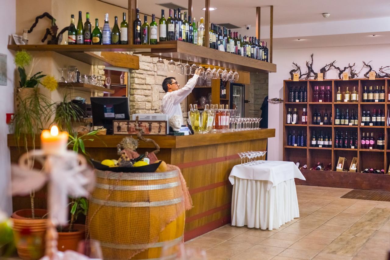 Hotel Merlot Opuzen  외부 사진