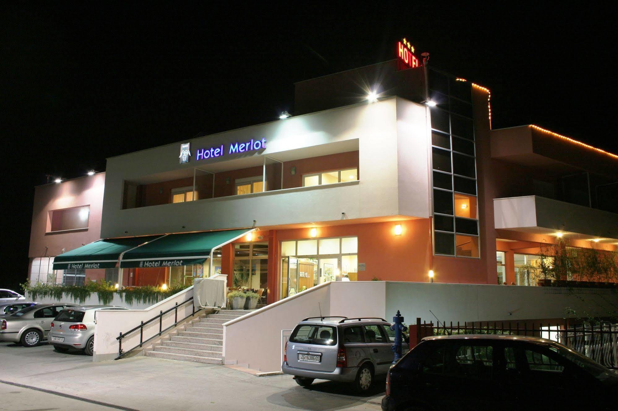 Hotel Merlot Opuzen  외부 사진
